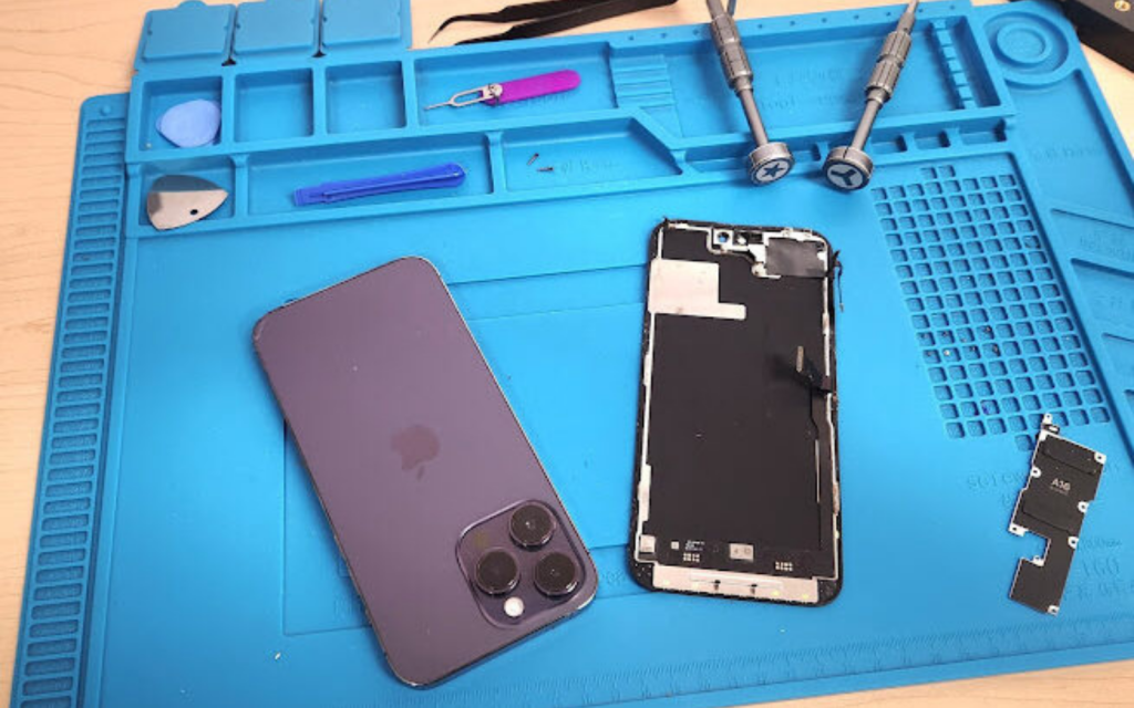 iPhone repair tool kit