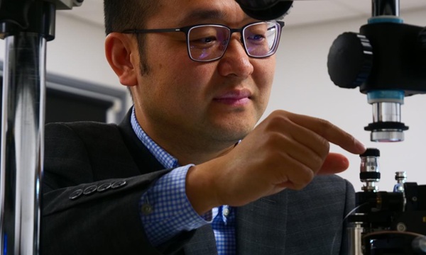 laser-based phone repair technology