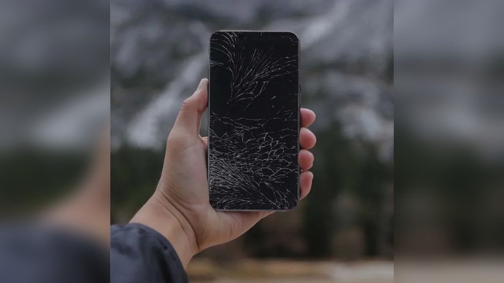 iphone_screen_cracked_replacements_for_repairing_in_the_UK