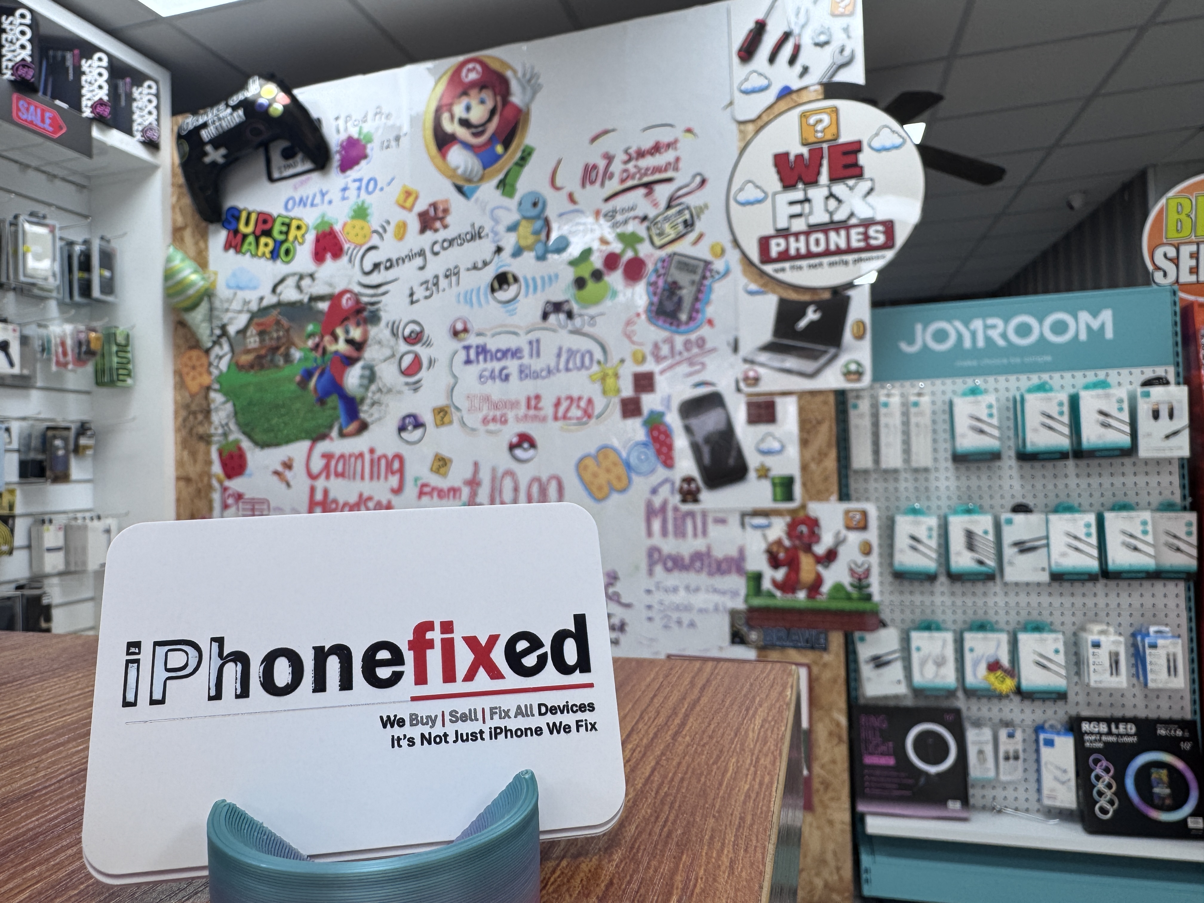 iPhonefixed repairing a smartphone